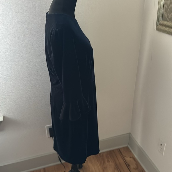 Donna Morgan Midnight Blue Velvet Dress - Picture 6 of 11